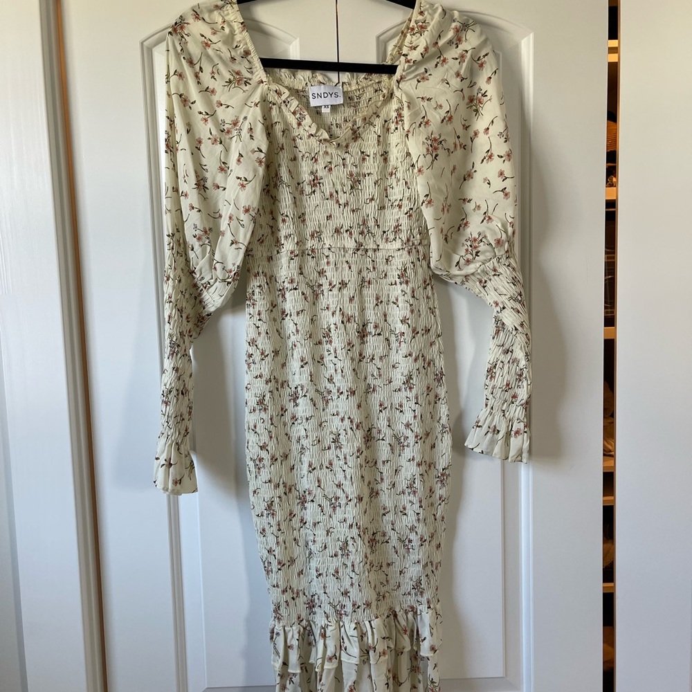 SNDYS Australian cream floral dress NWT